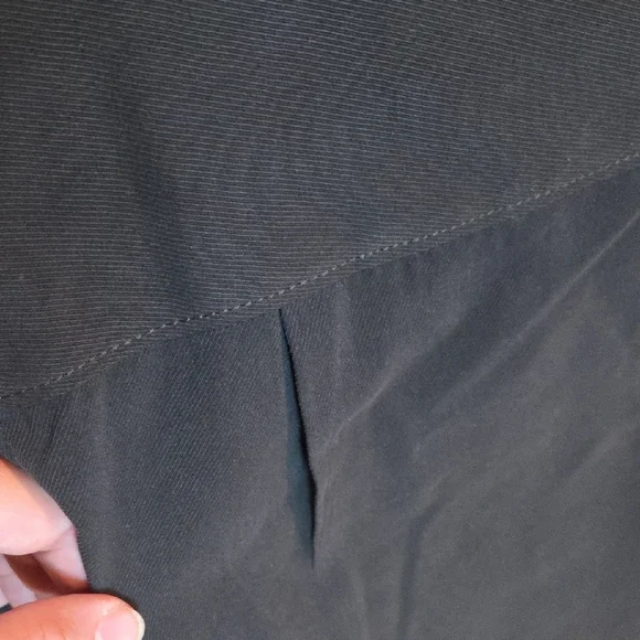 Tommy Bahama Black Casual Button-Down Shirt, Medium - Picture 3 of 7